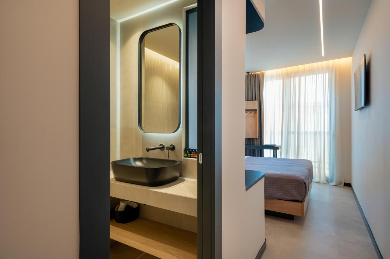 Nema 3* Athens